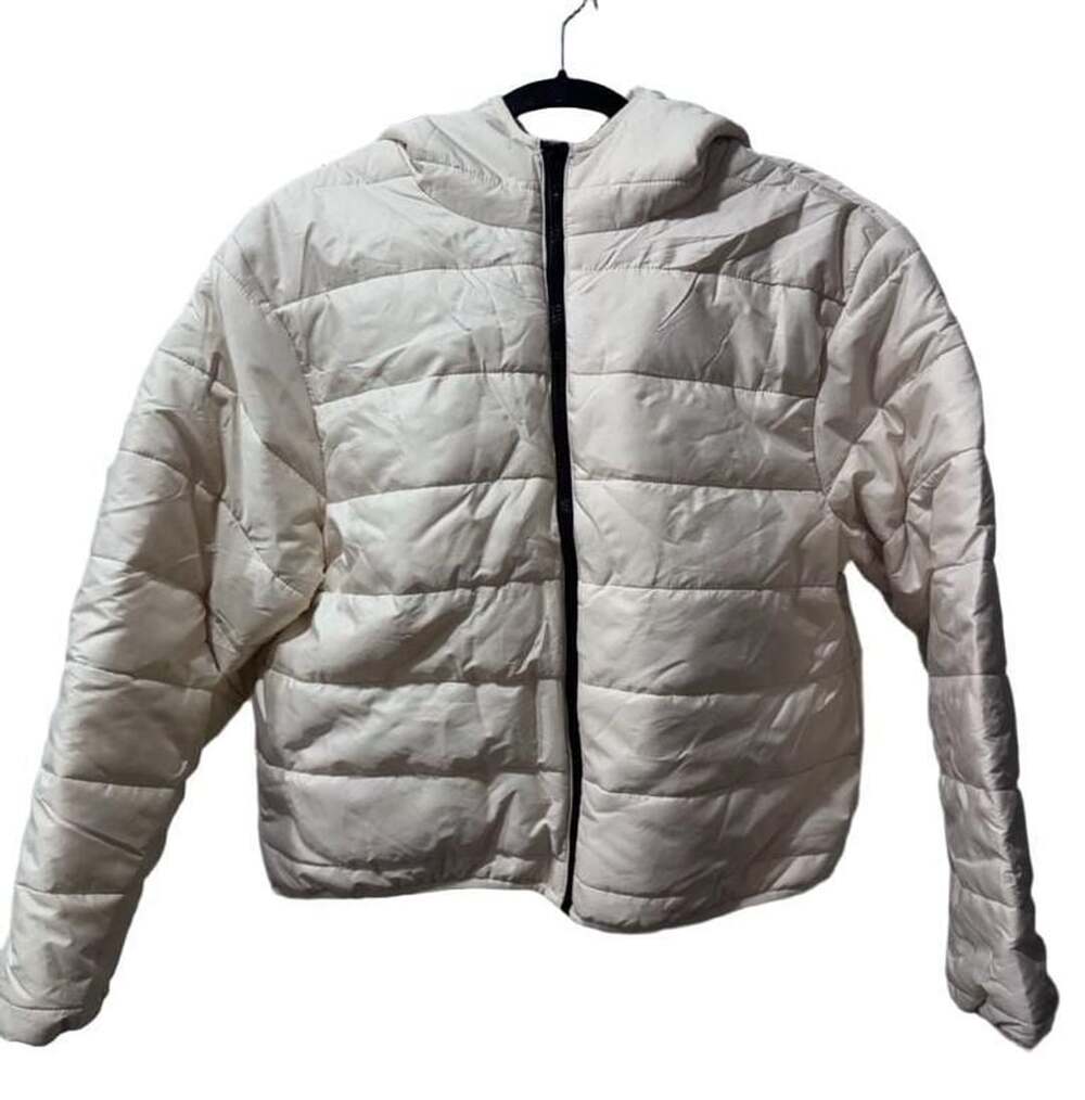 Wild Fable Cream Hooded Puffer Jacket Size M